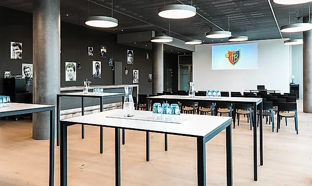 Captains Lounge