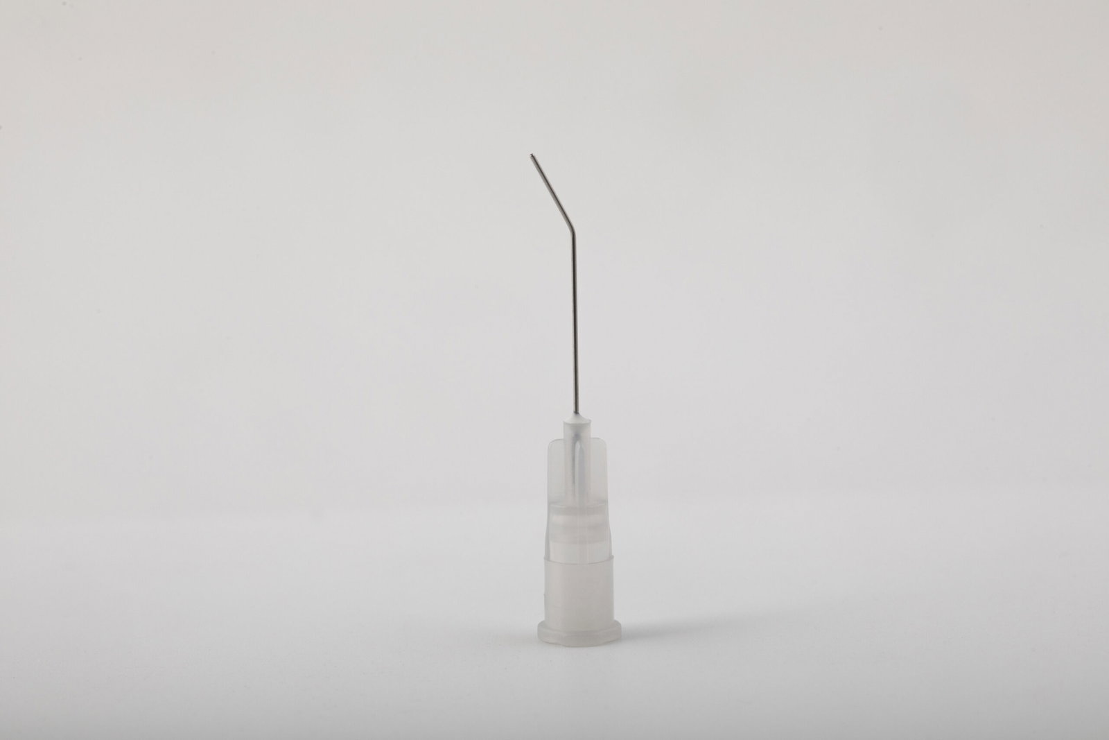 283436Hydrodissector-Cannula-Angled-scaled-2