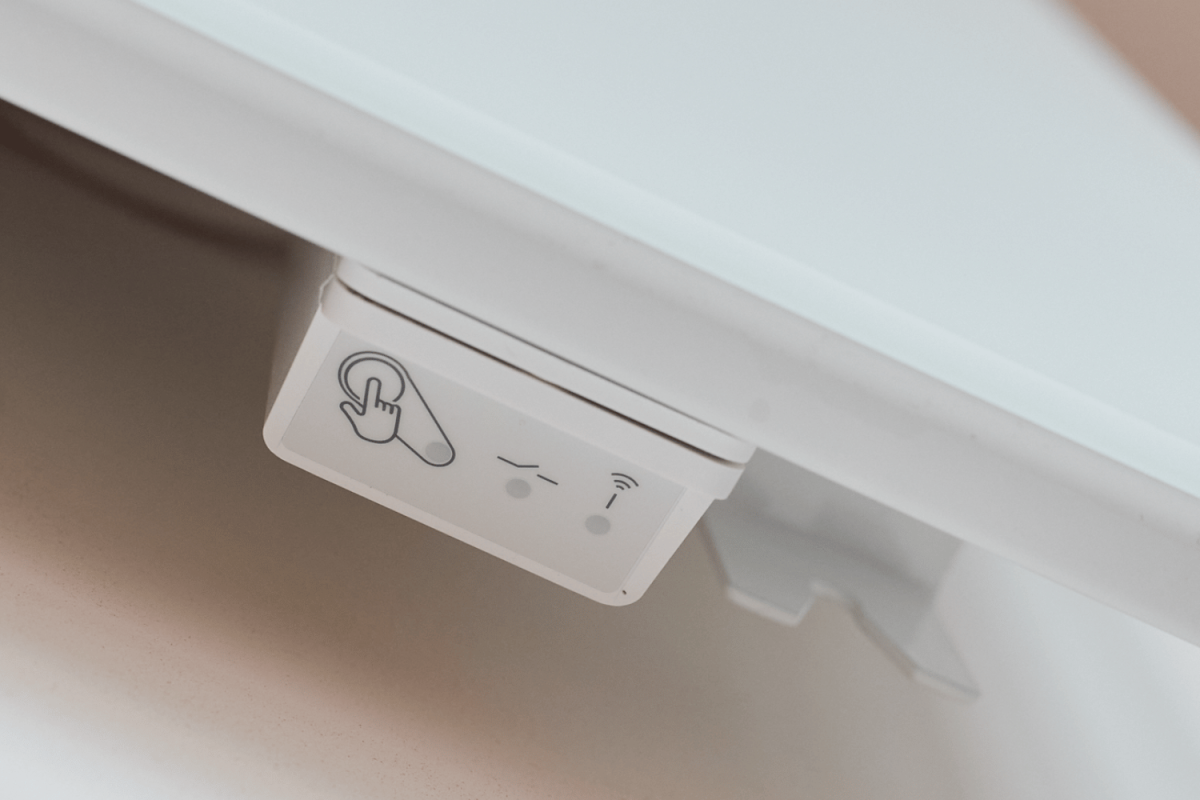 ecoSensus Funkmodul an Vitrea Infrarotheizung – einfache Bedienung mit Statusanzeige