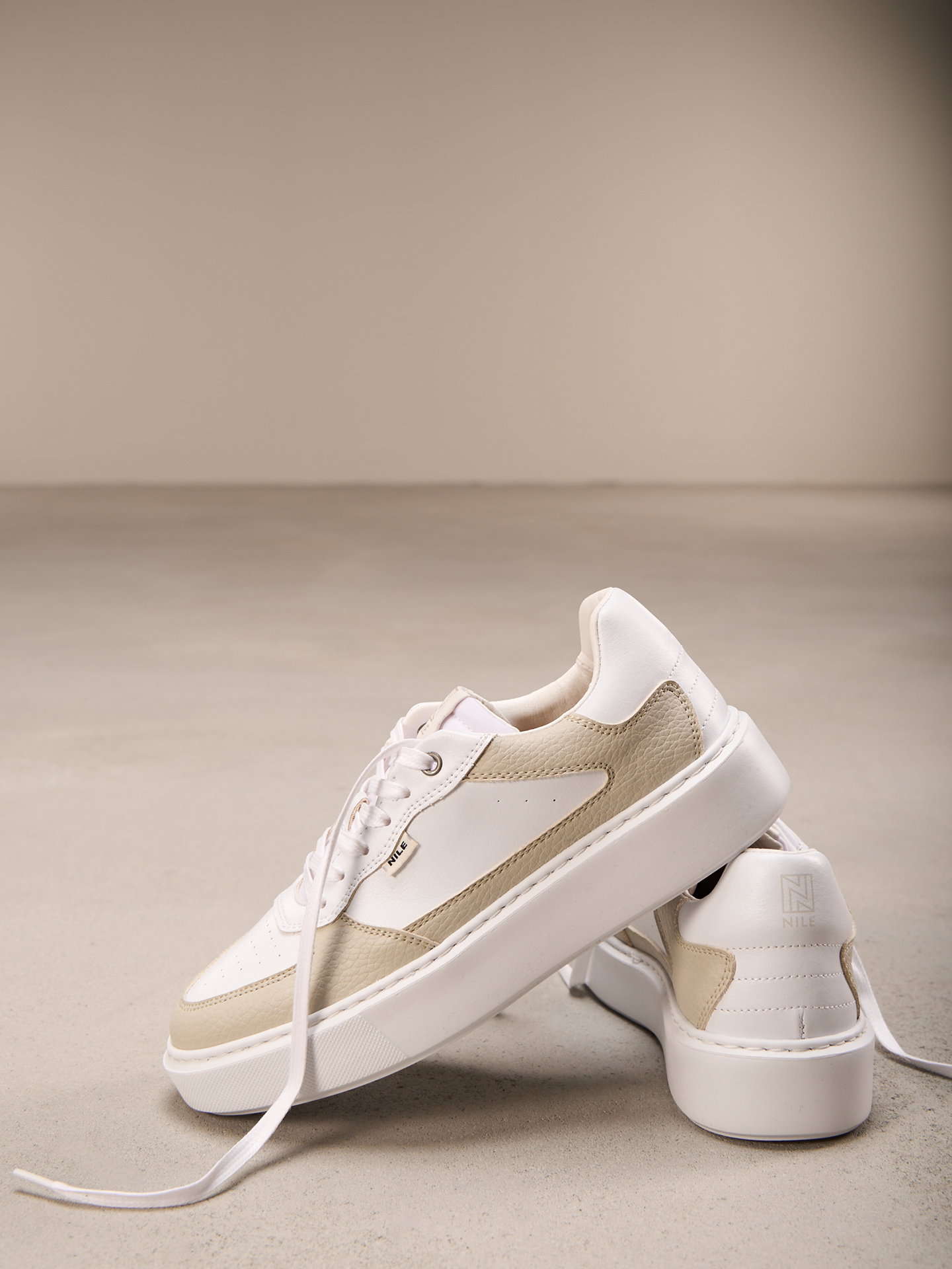Sneaker N86