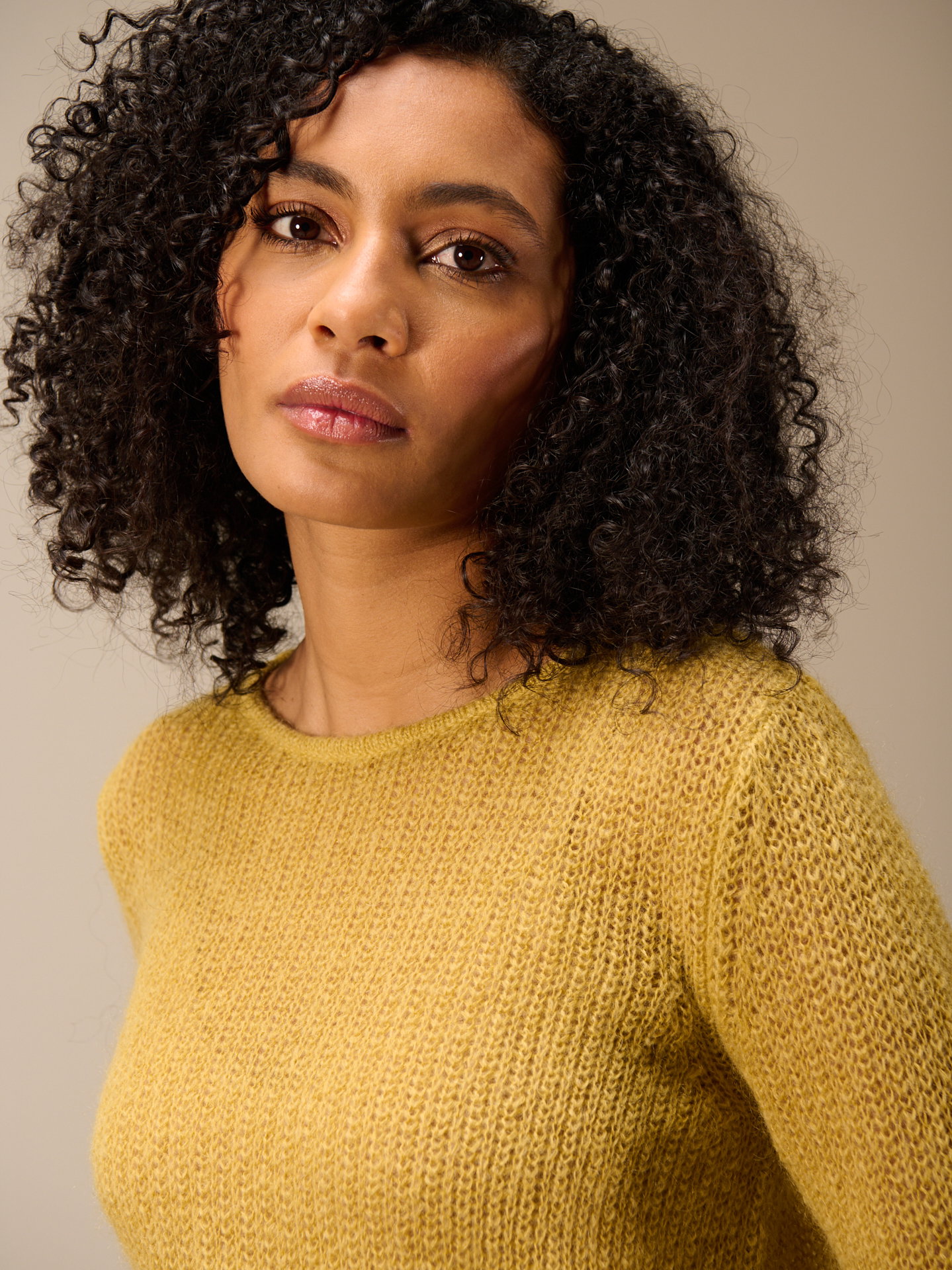 Pullover locker gestrickt